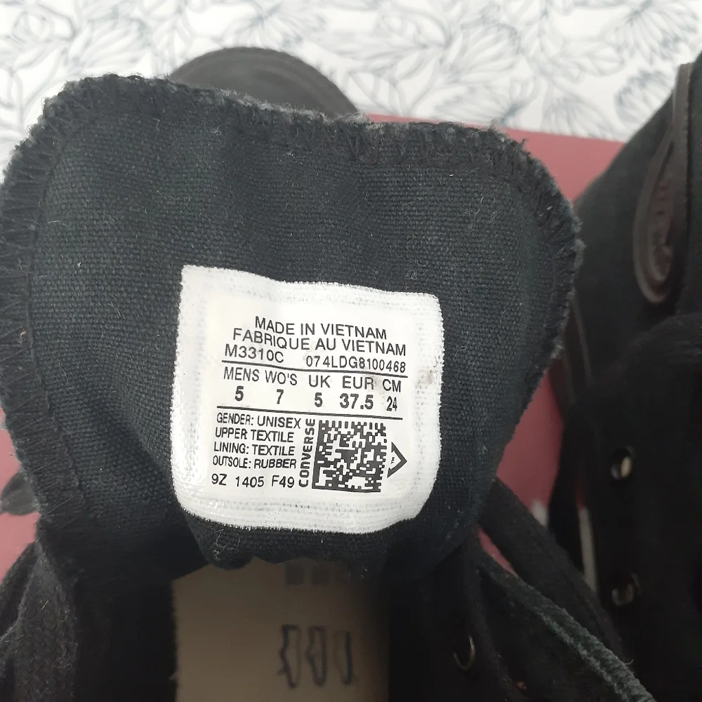 Converse - Picture 7 of 7